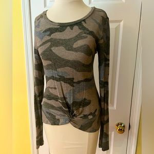 Woman’s Aeropostale long sleeve camo Top